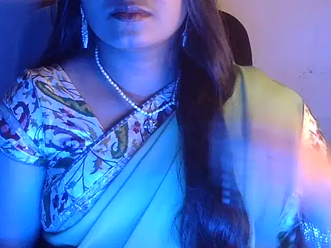 Snapshot of Aanya_Hazel chatting on 09/26/25, 03:27 Aanya Hazel online show from 09/26/25, 03:27