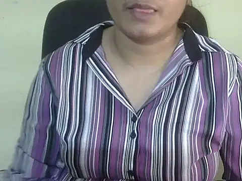 Snapshot of Aanya_Hazel chatting on 10/02/25, 02:35 Aanya Hazel online show from 10/02/25, 02:35