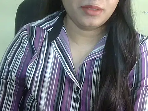 Snapshot of Aanya_Hazel chatting on 10/05/25, 03:10 Aanya Hazel online show from 10/05/25, 03:10