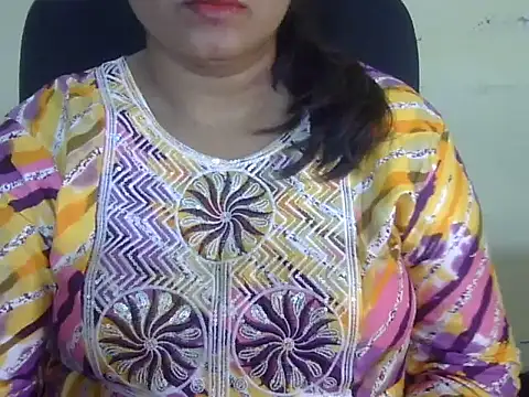 Snapshot of Aanya_Hazel chatting on 10/07/25, 07:00 Aanya Hazel online show from 10/07/25, 07:00