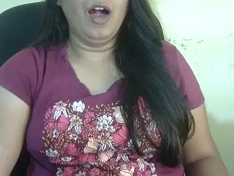 Snapshot of Aanya_Hazel chatting on 10/24/25, 08:05 Aanya Hazel online show from 10/24/25, 08:05