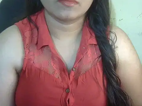 Snapshot of Aanya_Hazel chatting on 10/26/25, 07:42 Aanya Hazel online show from 10/26/25, 07:42