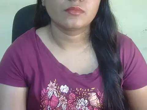 Snapshot of Aanya_Hazel chatting on 11/02/25, 09:17 Aanya Hazel online show from 11/02/25, 09:17