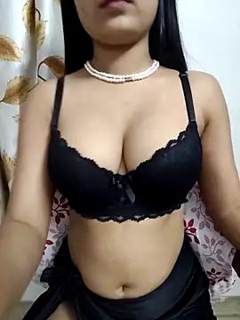 Snapshot of RIYAA_02 chatting on 11/07/25, 03:01 RIYAA 02 online show from 11/07/25, 03:01