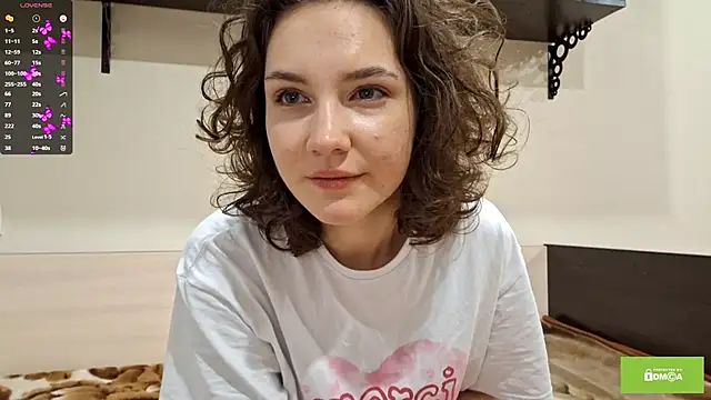 lady linaa online show from 09/12/25, 04:07