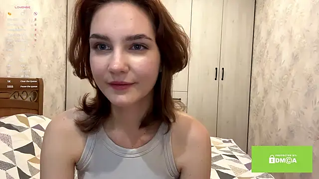 lady linaa online show from 10/14/25, 03:57