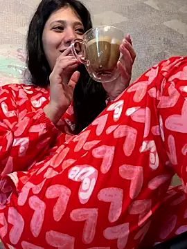 PrincessYYara online show from 10/08/25, 05:05