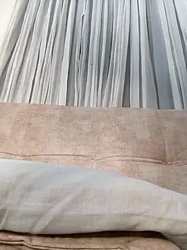 Snapshot of Marian_Zeller chatting on 11/06/25, 09:10 Marian Zeller online show from 11/06/25, 09:10