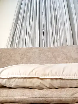 Snapshot of Marian_Zeller chatting on 11/13/25, 09:19 Marian Zeller online show from 11/13/25, 09:19