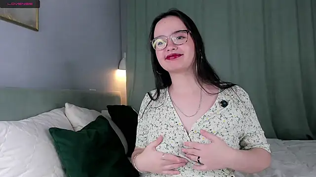 WildaBisom online show from 09/29/25, 01:22