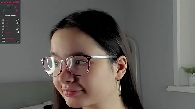 WildaBisom online show from 10/17/25, 01:09