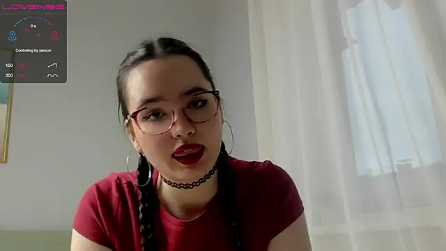 WildaBisom online show from 10/31/25, 01:28