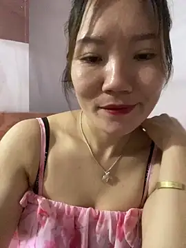 Snapshot of Pyy07 chatting on 11/12/25, 08:37 Pyy07 online show from 11/12/25, 08:37