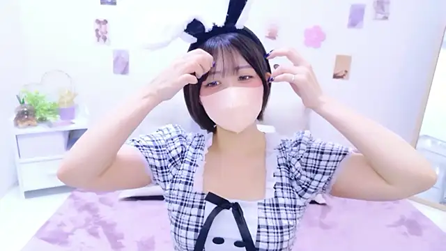 Hinata Sun online show from 06/03/26, 04:23