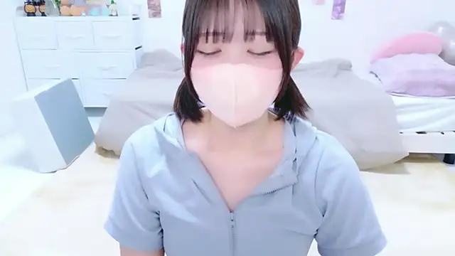 Hinata Sun online show from 07/28/26, 08:34