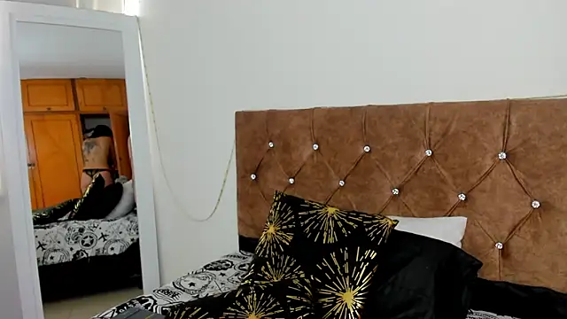 Snapshot of camila_collins7 chatting on 11/08/25, 12:38 camila collins7 online show from 11/08/25, 12:38