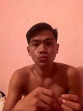Snapshot of alex_cummer chatting on 09/10/25, 04:07 alex cummer online show from 09/10/25, 04:07