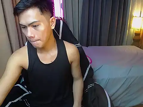 Snapshot of alex_cummer chatting on 11/26/25, 04:19 alex cummer online show from 11/26/25, 04:19