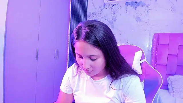 Laly Cherry  online show from 09/30/25, 12:54