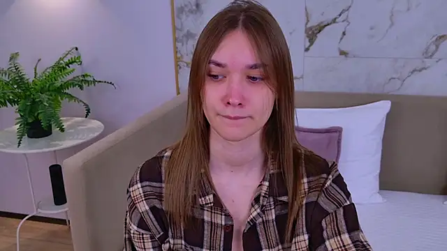 AmadaReine online show from 10/01/25, 04:02