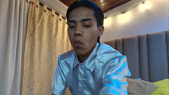 camilo nom online show from 10/04/25, 04:10