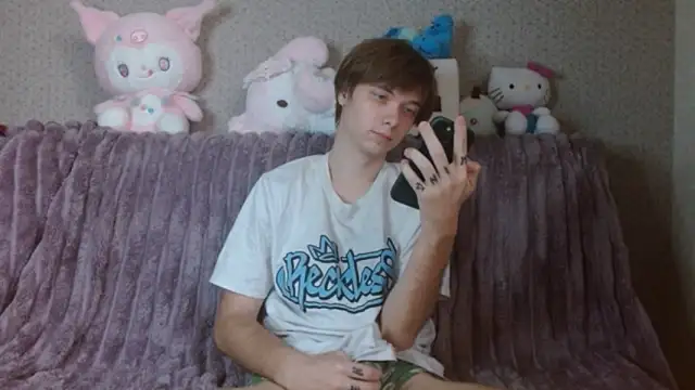 hilt on  online show from 10/25/25, 07:27