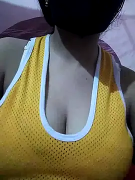 Snapshot of hezabi_queen07 chatting on 09/14/25, 05:34 hezabi queen07 online show from 09/14/25, 05:34