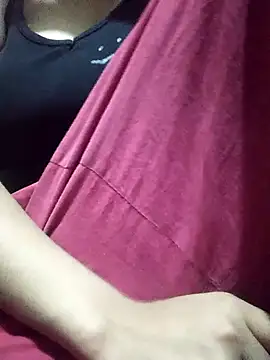 Snapshot of hezabi_queen07 chatting on 09/18/25, 08:22 hezabi queen07 online show from 09/18/25, 08:22