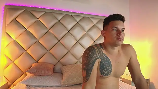 EclipseandFlame online show from 10/01/25, 02:23