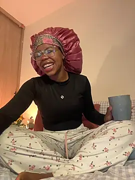 Snapshot of Sweet-Jade chatting on 11/21/25, 09:08 Sweet-Jade online show from 11/21/25, 09:08