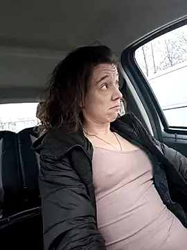 Snapshot of JezebelDutch chatting on 11/30/25, 02:43 JezebelDutch online show from 11/30/25, 02:43