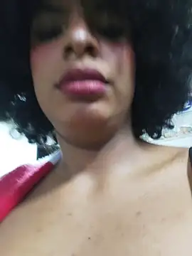 Snapshot of SheyLopez chatting on 12/02/25, 01:44 SheyLopez online show from 12/02/25, 01:44