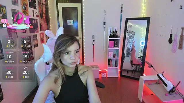 sakuraa of online show from 09/25/25, 12:31