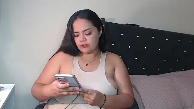 Tunessandrea online show from 09/10/25, 01:22