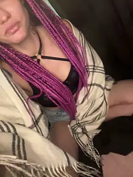 Snapshot of hottcouple00 chatting on 10/17/25, 12:36 hottcouple00 online show from 10/17/25, 12:36