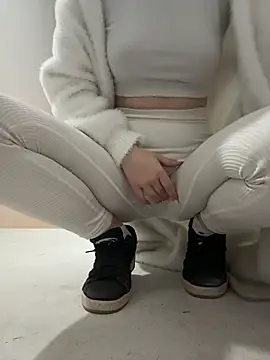 Cumonmme online show from 12/01/25, 08:25