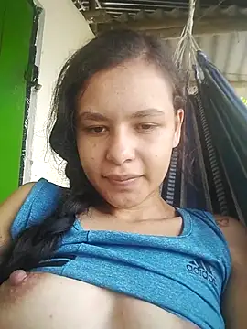 Snapshot of marisolcardona chatting on 10/04/25, 04:27 marisolcardona online show from 10/04/25, 04:27