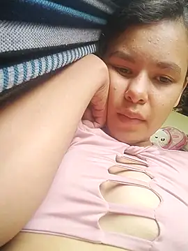 Snapshot of marisolcardona chatting on 10/12/25, 02:38 marisolcardona online show from 10/12/25, 02:38