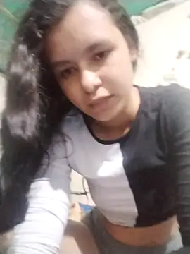 Snapshot of marisolcardona chatting on 10/17/25, 01:03 marisolcardona online show from 10/17/25, 01:03