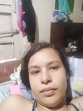 Snapshot of marisolcardona chatting on 10/31/25, 12:50 marisolcardona online show from 10/31/25, 12:50