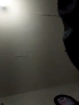 Snapshot of Maniakone chatting on 10/13/25, 01:05 Maniakone online show from 10/13/25, 01:05