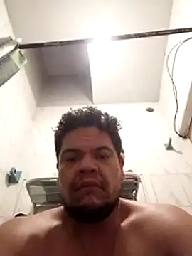 Snapshot of Maniakone chatting on 10/29/25, 12:29 Maniakone online show from 10/29/25, 12:29