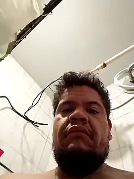 Snapshot of Maniakone chatting on 11/04/25, 12:15 Maniakone online show from 11/04/25, 12:15