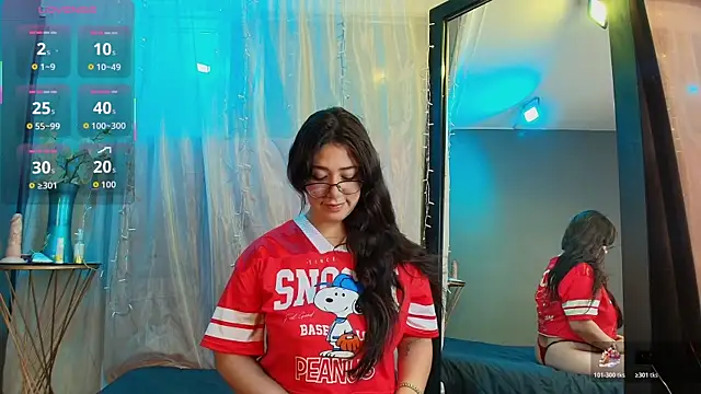 Shalyn Lux online show from 11/11/25, 11:21