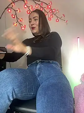 Amelia laurent online show from 05/03/26, 08:26