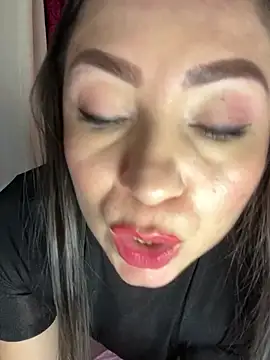 Amelia laurent online show from 06/14/26, 02:24