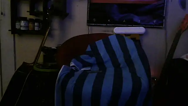 crassanova online show from 05/18/26, 06:58