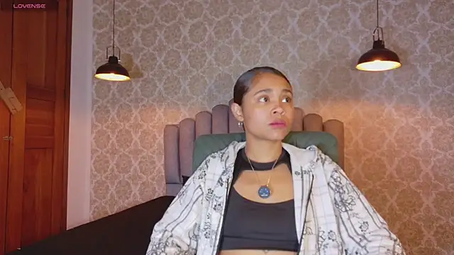 Kristall 06 online show from 11/15/25, 02:20