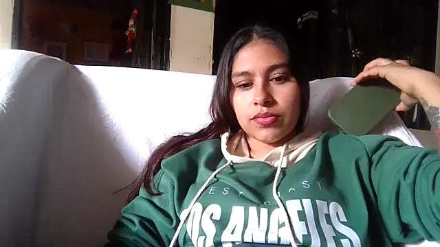 Snapshot of zairabreze chatting on 11/04/25, 03:11 zairabreze online show from 11/04/25, 03:11