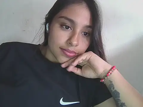 Snapshot of zairabreze chatting on 03/25/26, 09:10 zairabreze online show from 03/25/26, 09:10